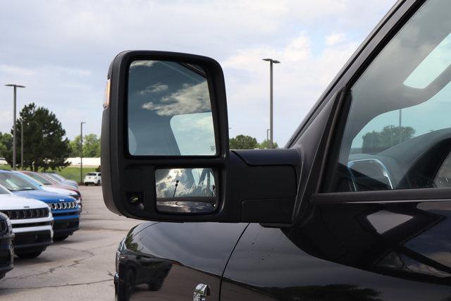 new 2025 Ram 3500 car, priced at $71,671