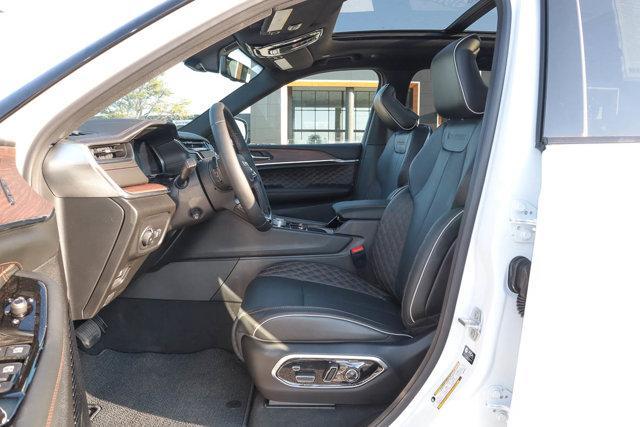 new 2025 Jeep Grand Cherokee car, priced at $64,461