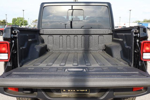 new 2025 Jeep Gladiator car, priced at $40,975