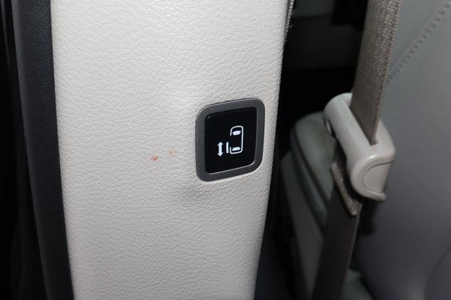 used 2020 Chrysler Pacifica car, priced at $15,449