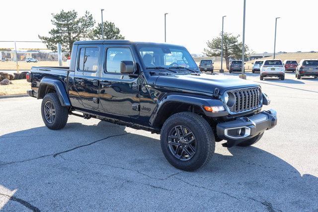 new 2025 Jeep Gladiator car, priced at $45,822