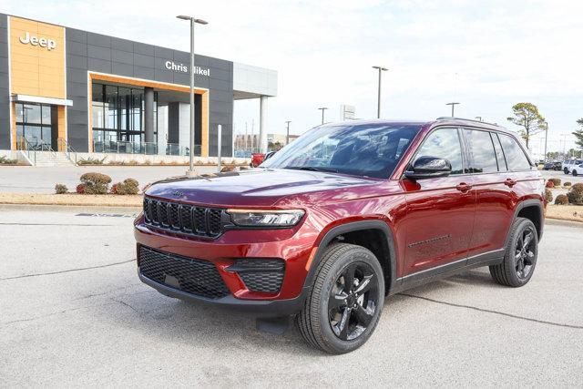 new 2025 Jeep Grand Cherokee car, priced at $41,670