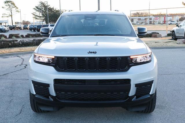 new 2024 Jeep Grand Cherokee L car, priced at $42,298