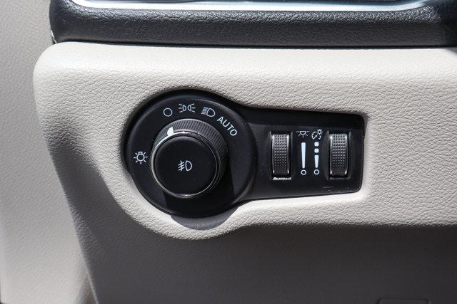 used 2023 Chrysler Pacifica car, priced at $27,288