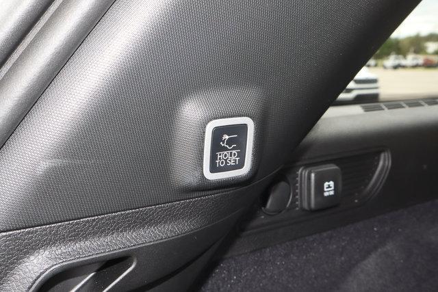 new 2025 Jeep Grand Cherokee car, priced at $51,572