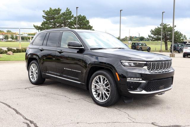 new 2025 Jeep Grand Cherokee car, priced at $51,572