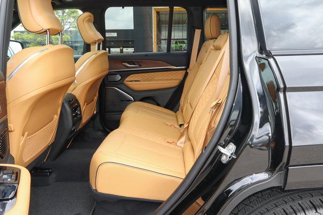 new 2025 Jeep Grand Cherokee car, priced at $51,572