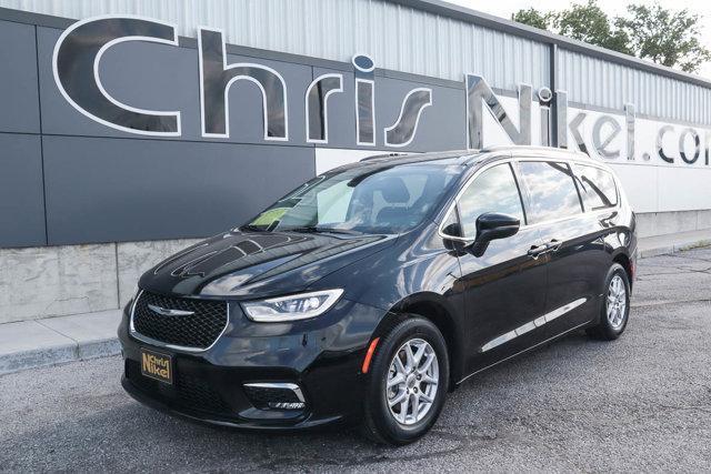 used 2022 Chrysler Pacifica car, priced at $23,488