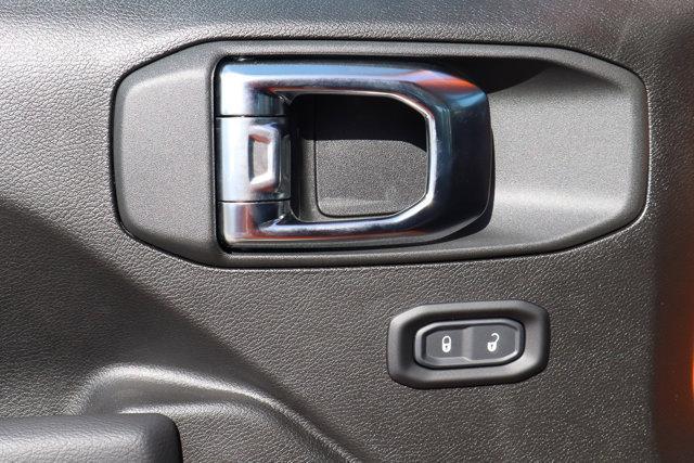 new 2025 Jeep Wrangler car, priced at $39,502