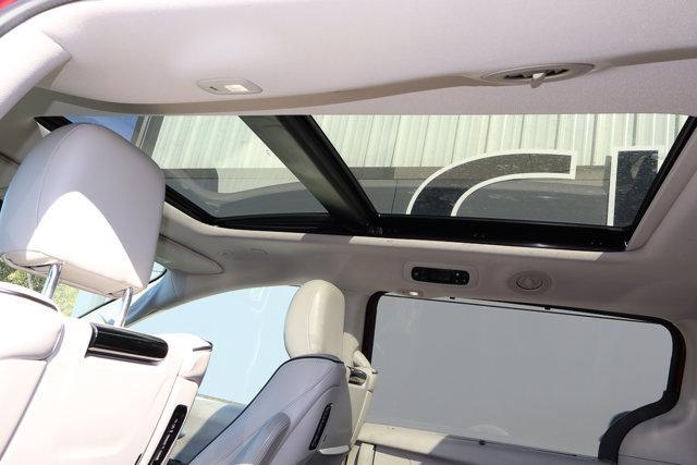 used 2018 Chrysler Pacifica Hybrid car, priced at $15,449