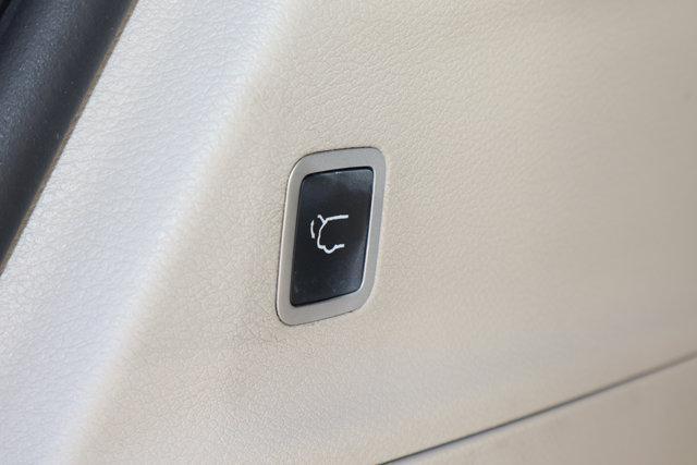 used 2018 Chrysler Pacifica Hybrid car, priced at $15,449