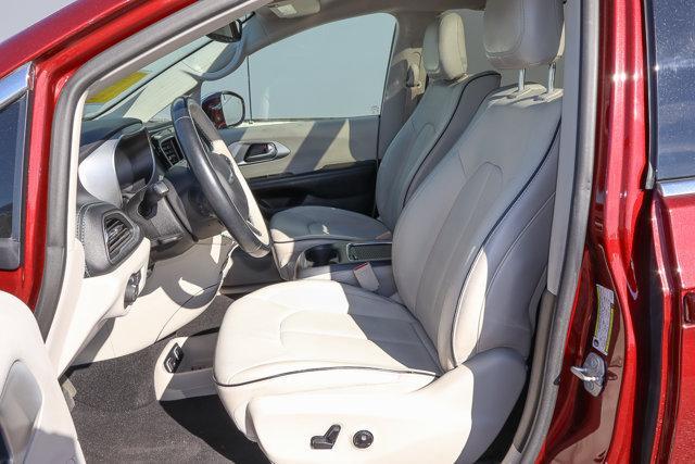 used 2018 Chrysler Pacifica Hybrid car, priced at $15,449