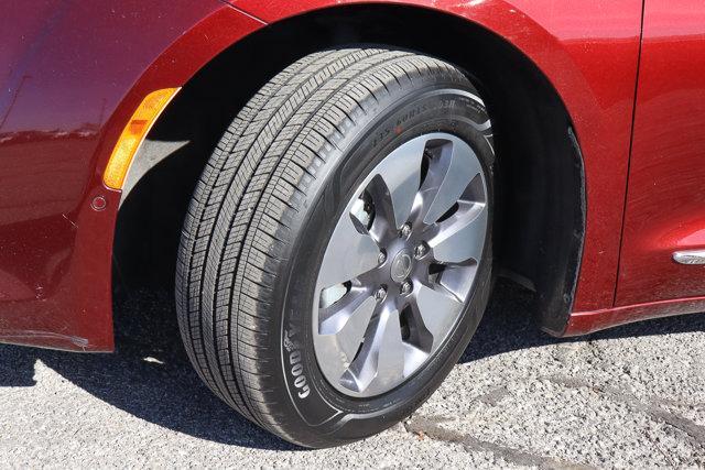 used 2018 Chrysler Pacifica Hybrid car, priced at $15,449