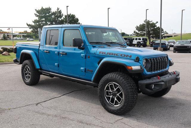 new 2024 Jeep Gladiator car, priced at $59,323