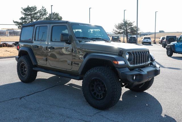 new 2025 Jeep Wrangler car, priced at $43,420