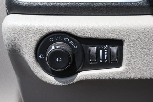 used 2023 Chrysler Pacifica car, priced at $27,988