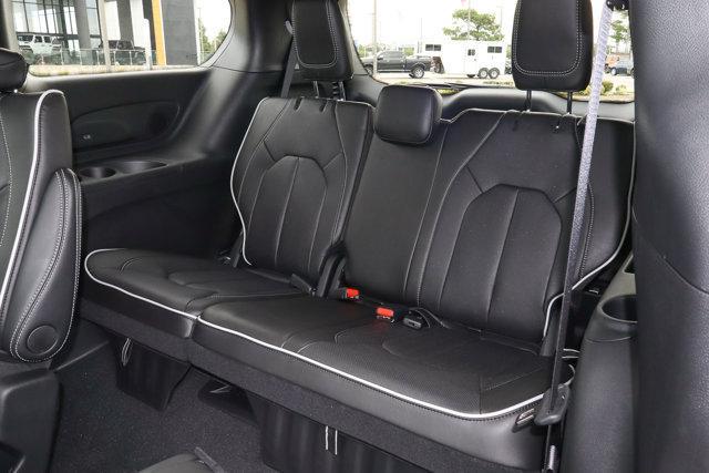 new 2026 Chrysler Pacifica car, priced at $51,913