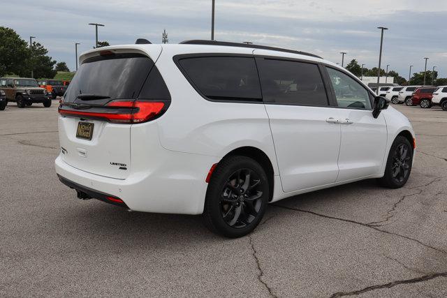 new 2026 Chrysler Pacifica car, priced at $51,913