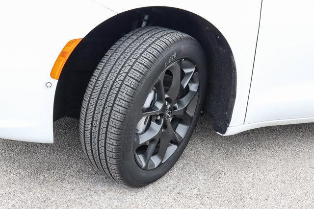 new 2026 Chrysler Pacifica car, priced at $51,913