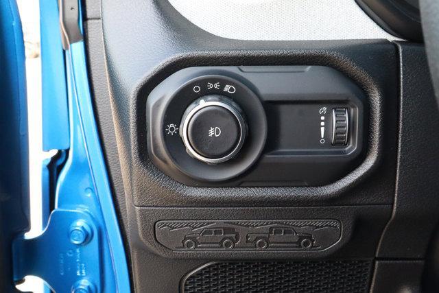 new 2025 Jeep Wrangler car, priced at $32,281
