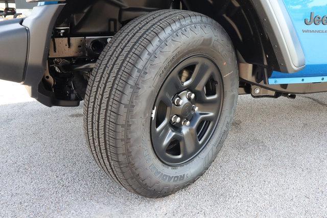 new 2025 Jeep Wrangler car, priced at $32,281