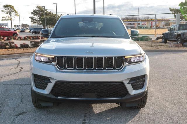 new 2025 Jeep Grand Cherokee car, priced at $35,238