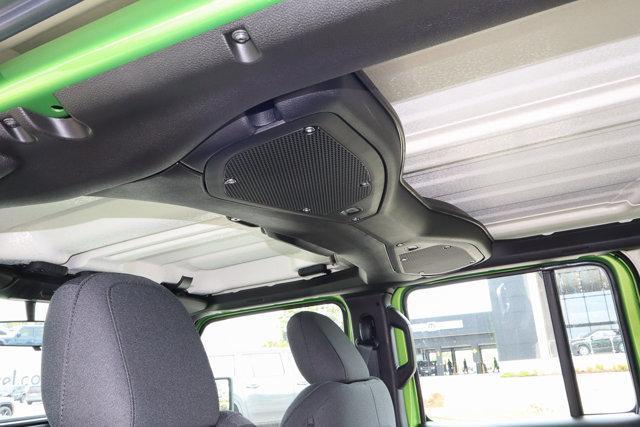 new 2025 Jeep Wrangler car, priced at $41,305