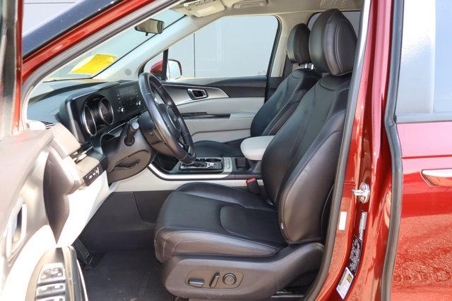 used 2024 Kia Carnival car, priced at $33,588