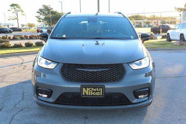 new 2025 Chrysler Pacifica car, priced at $46,988