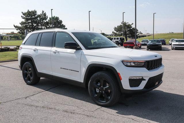 new 2024 Jeep Grand Cherokee car, priced at $43,656