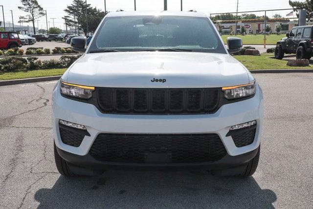 new 2024 Jeep Grand Cherokee car, priced at $43,656