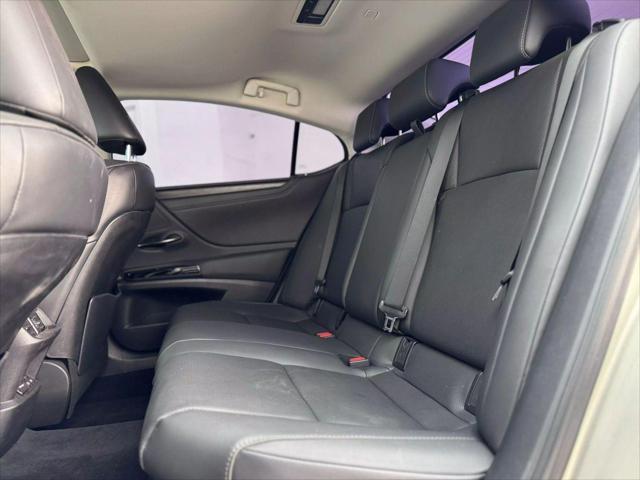 used 2023 Lexus ES 300h car, priced at $34,995