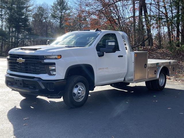 new 2025 Chevrolet Silverado 3500 car, priced at $71,640