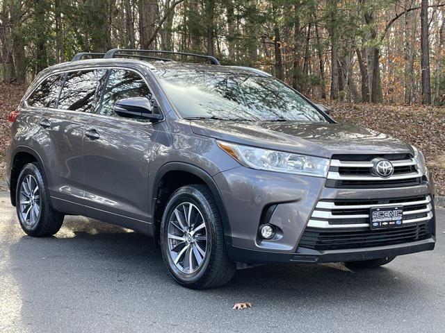 used 2018 Toyota Highlander car, priced at $23,405