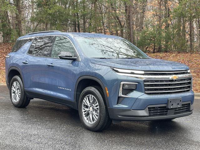 new 2025 Chevrolet Traverse car, priced at $42,495