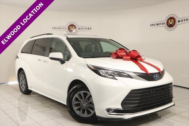 used 2022 Toyota Sienna car, priced at $39,995