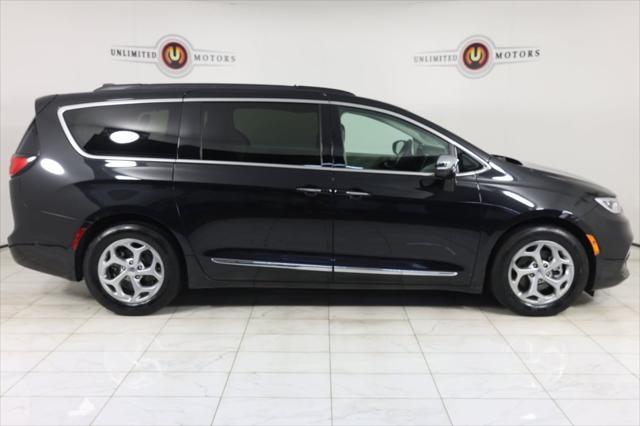 used 2022 Chrysler Pacifica car, priced at $26,995