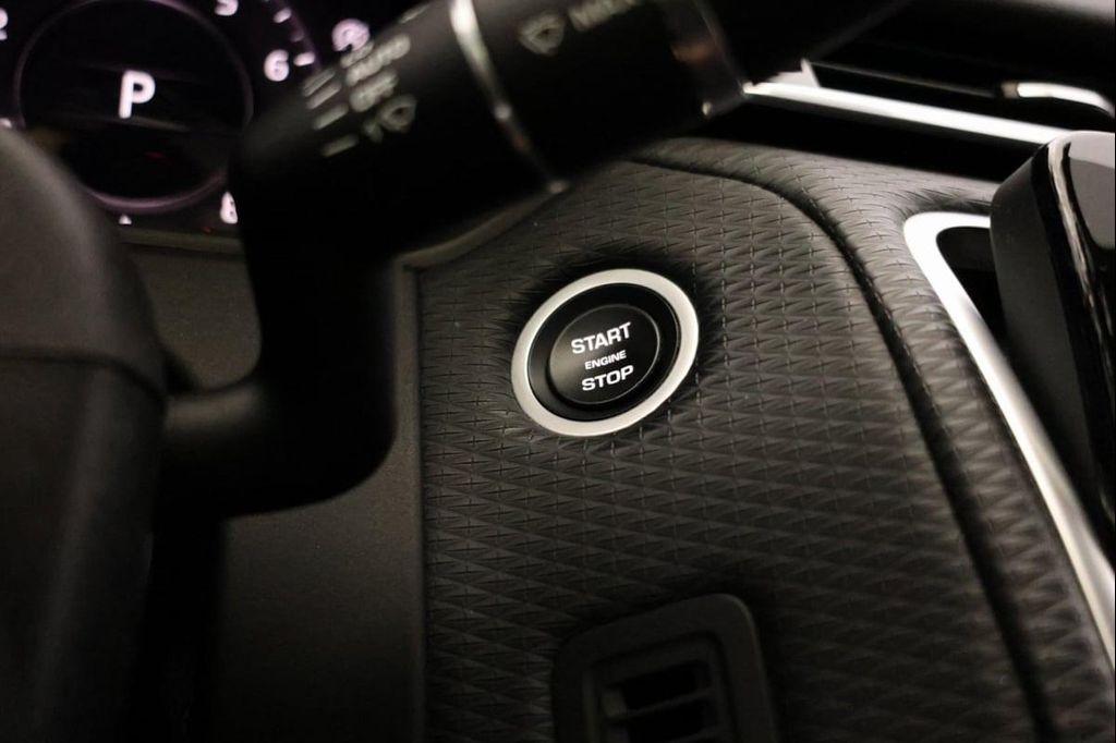 used 2020 Land Rover Range Rover Velar car, priced at $26,995