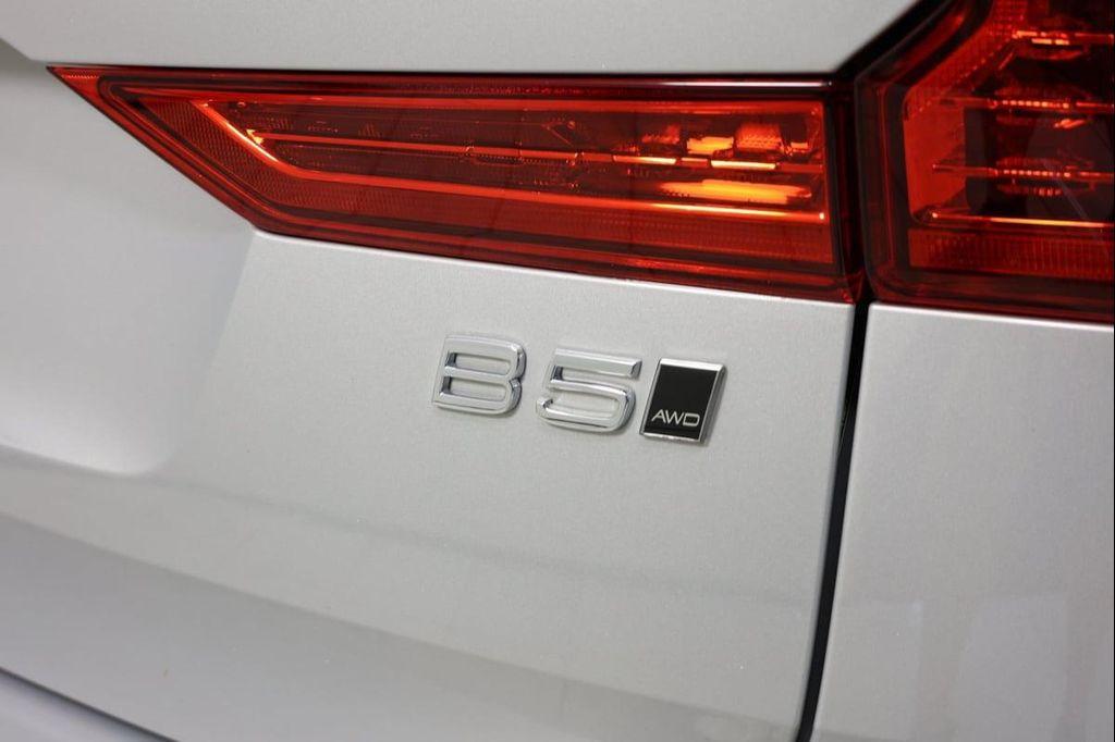 used 2022 Volvo XC60 car, priced at $35,900
