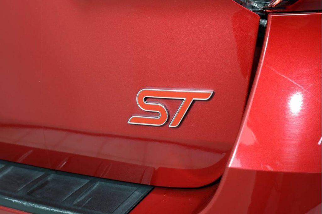 used 2023 Ford Explorer car, priced at $39,995