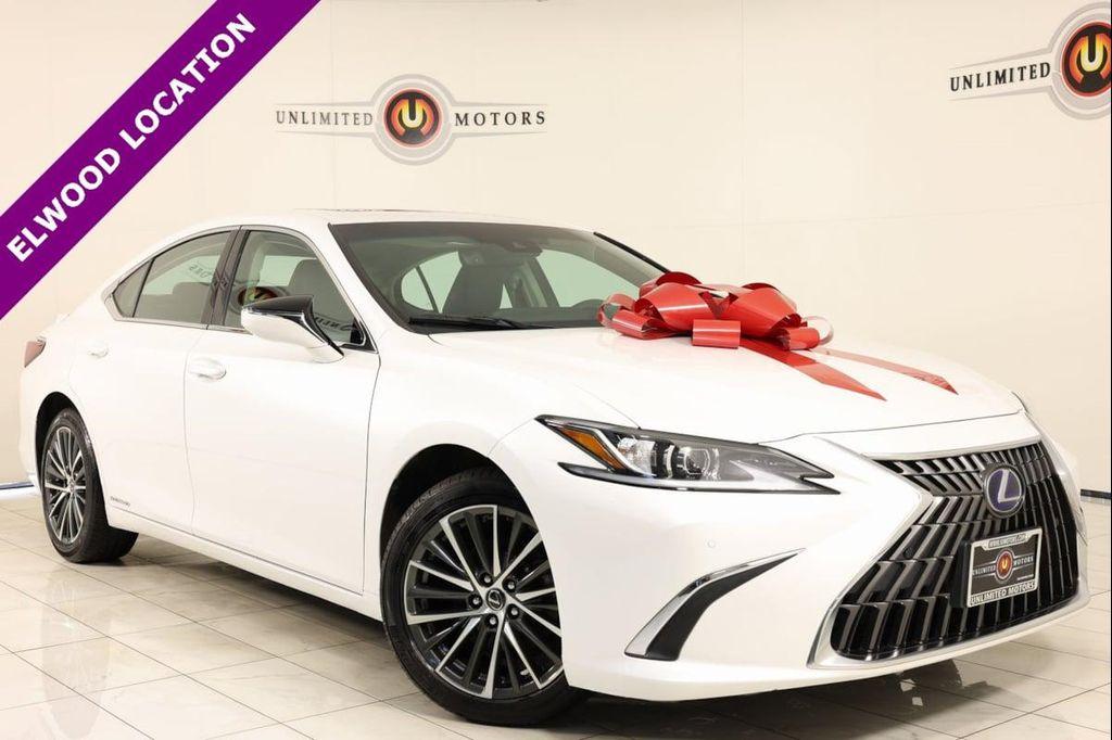 used 2022 Lexus ES 300h car, priced at $32,995