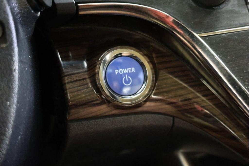 used 2013 Toyota Avalon Hybrid car, priced at $10,995