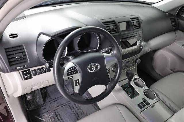 used 2012 Toyota Highlander car, priced at $14,995