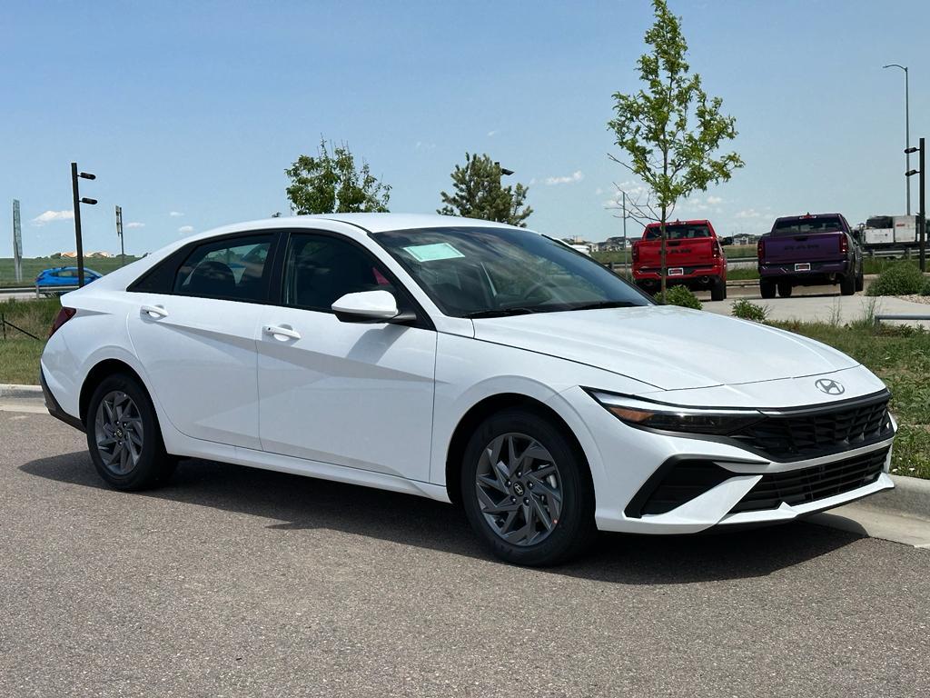 new 2025 Hyundai ELANTRA HEV car, priced at $25,904