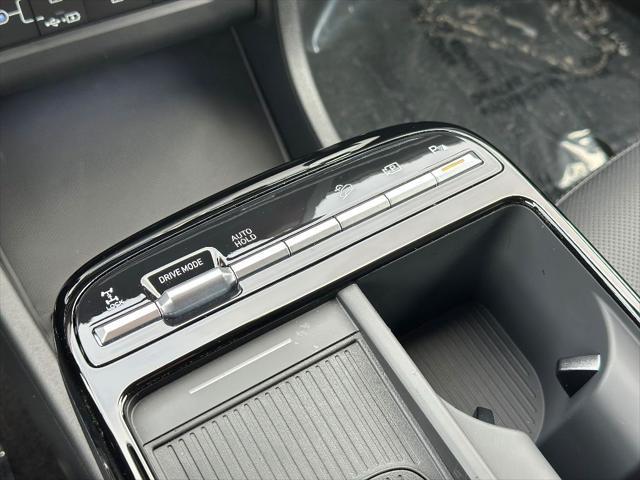 new 2025 Hyundai TUCSON Hybrid car, priced at $43,505