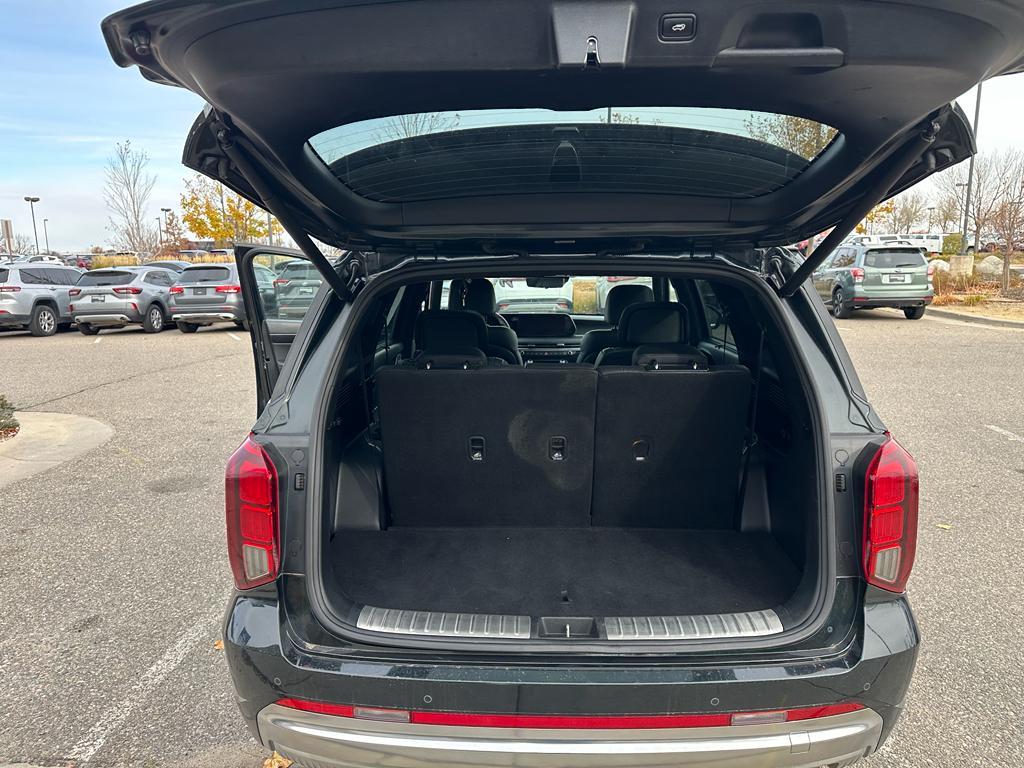 used 2024 Hyundai Palisade car, priced at $39,990