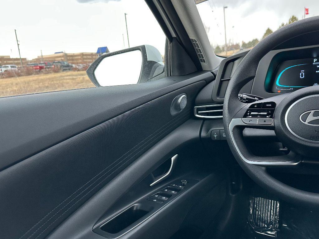 new 2025 Hyundai ELANTRA HEV car, priced at $25,703