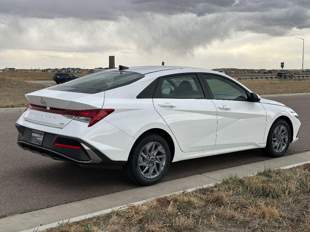 new 2025 Hyundai ELANTRA HEV car, priced at $25,703