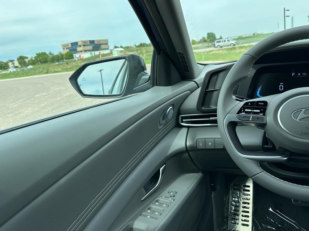 new 2025 Hyundai Elantra car, priced at $23,184