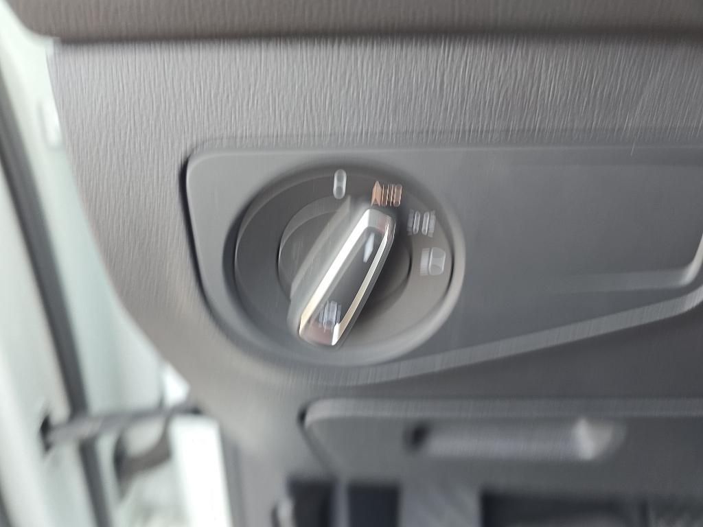 used 2024 Volkswagen Tiguan car, priced at $23,059